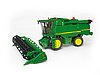 Moissonneuse-batteuse John Deere T670i