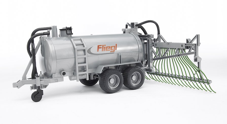 Remorque citerne Fliegl avec rampe d'épandage