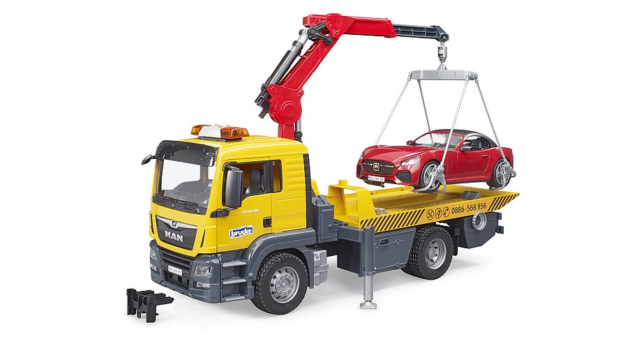 03750 - MAN TGS tow truck with roadster