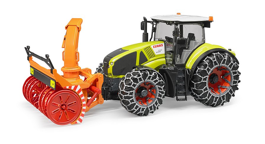 03017 Claas Axion 950 with snow chains and snow blower