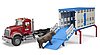 MACK Granite Cattle transportation truck with 1 cattle