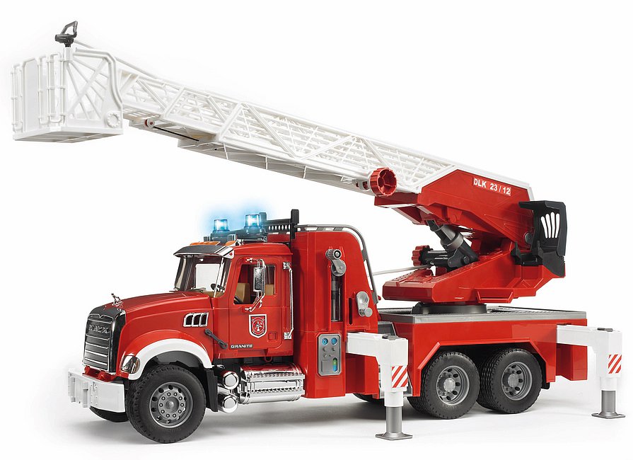 Bruder mack granite fire engine with water pump top