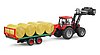 Bale transport trailer with 8 round bales