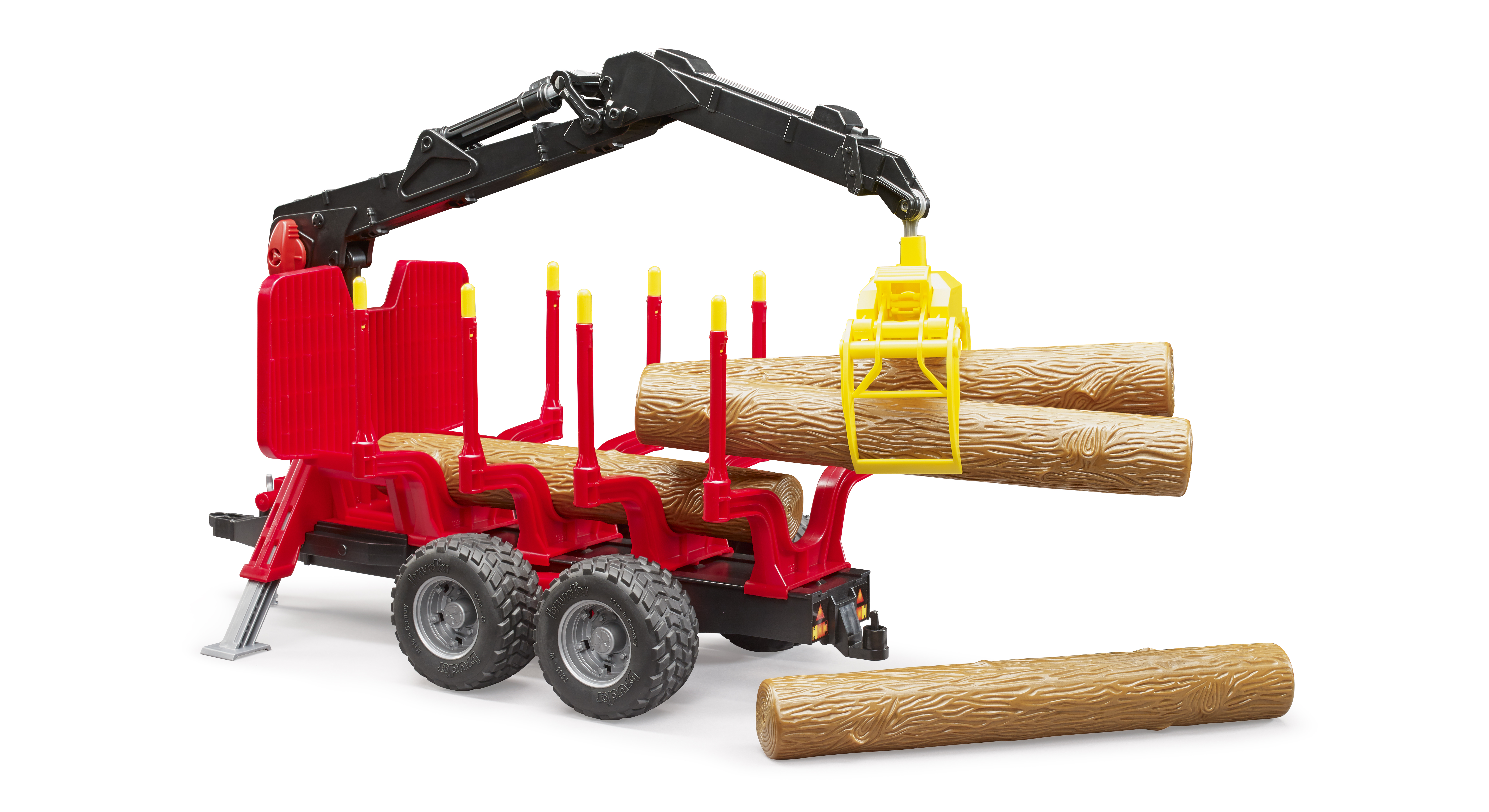 Remolque autocargadoor con grúa de carga y pinzas para madera Remolque autocargadoor con grúa de carga y pinzas para madera