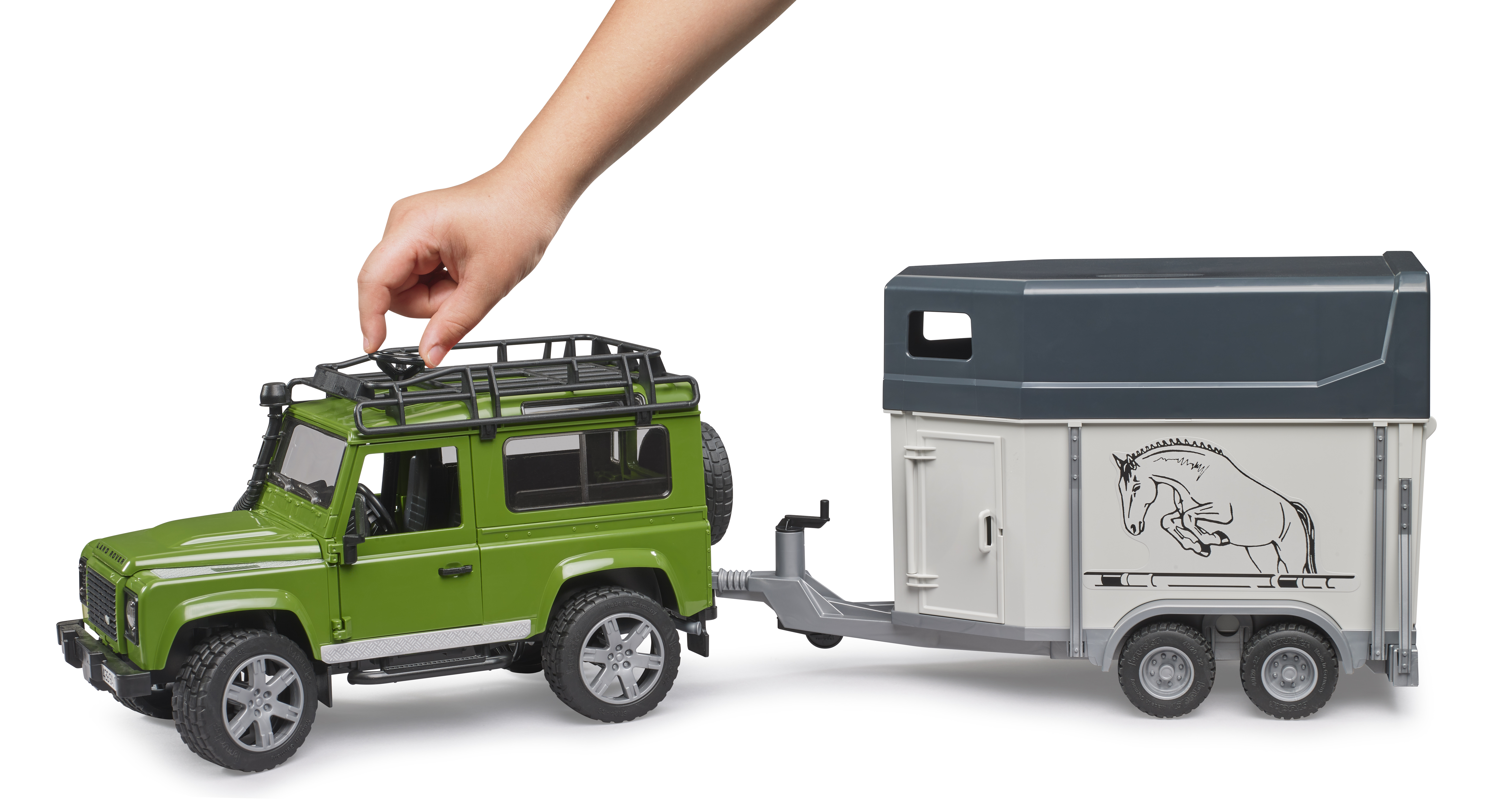 Land Rover Defender con remolque de caballos Land Rover Defender con remolque de caballos