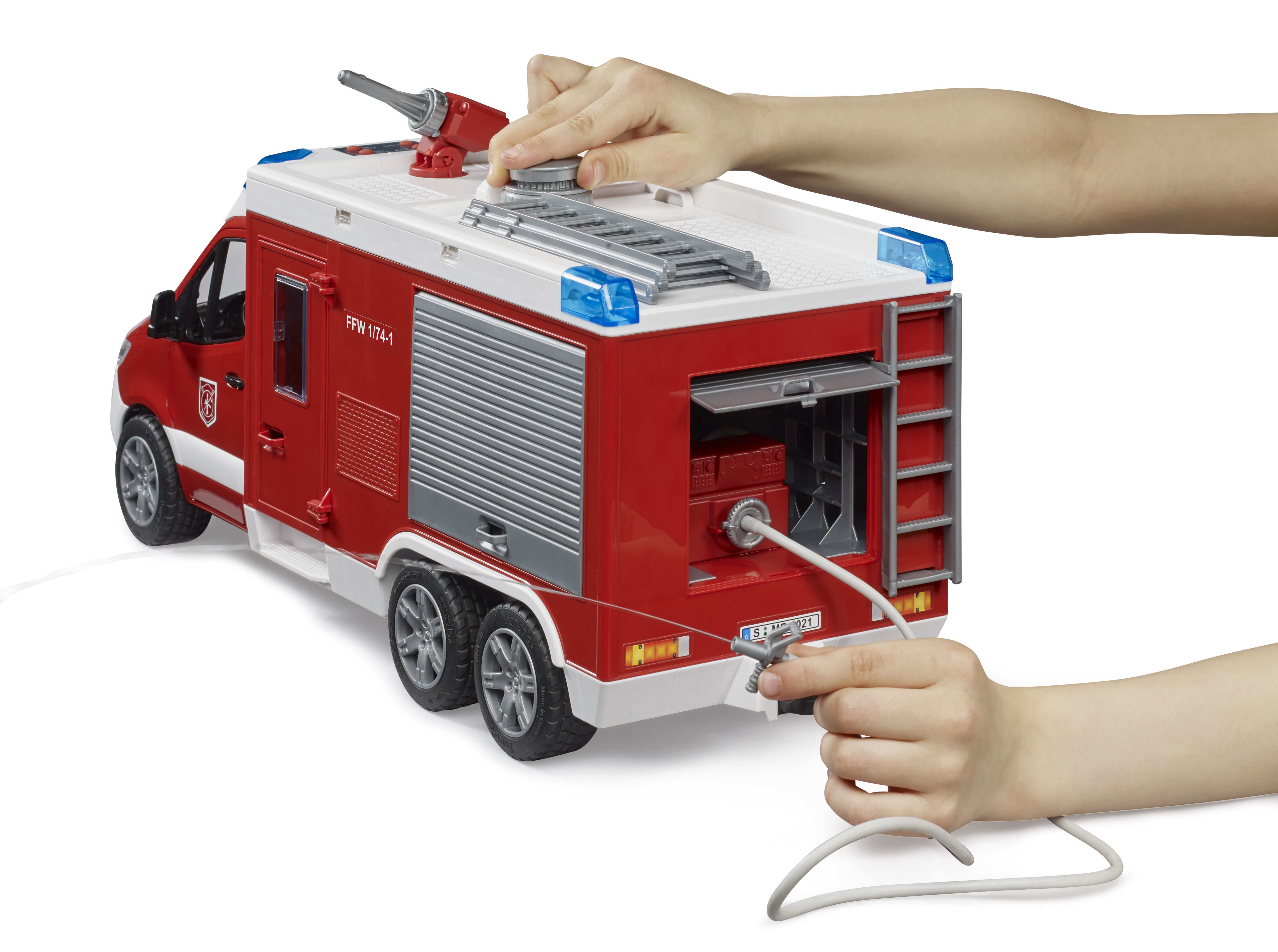 Camión de bomberos Mercedes-Benz Sprinter con módulo de luces y sonido