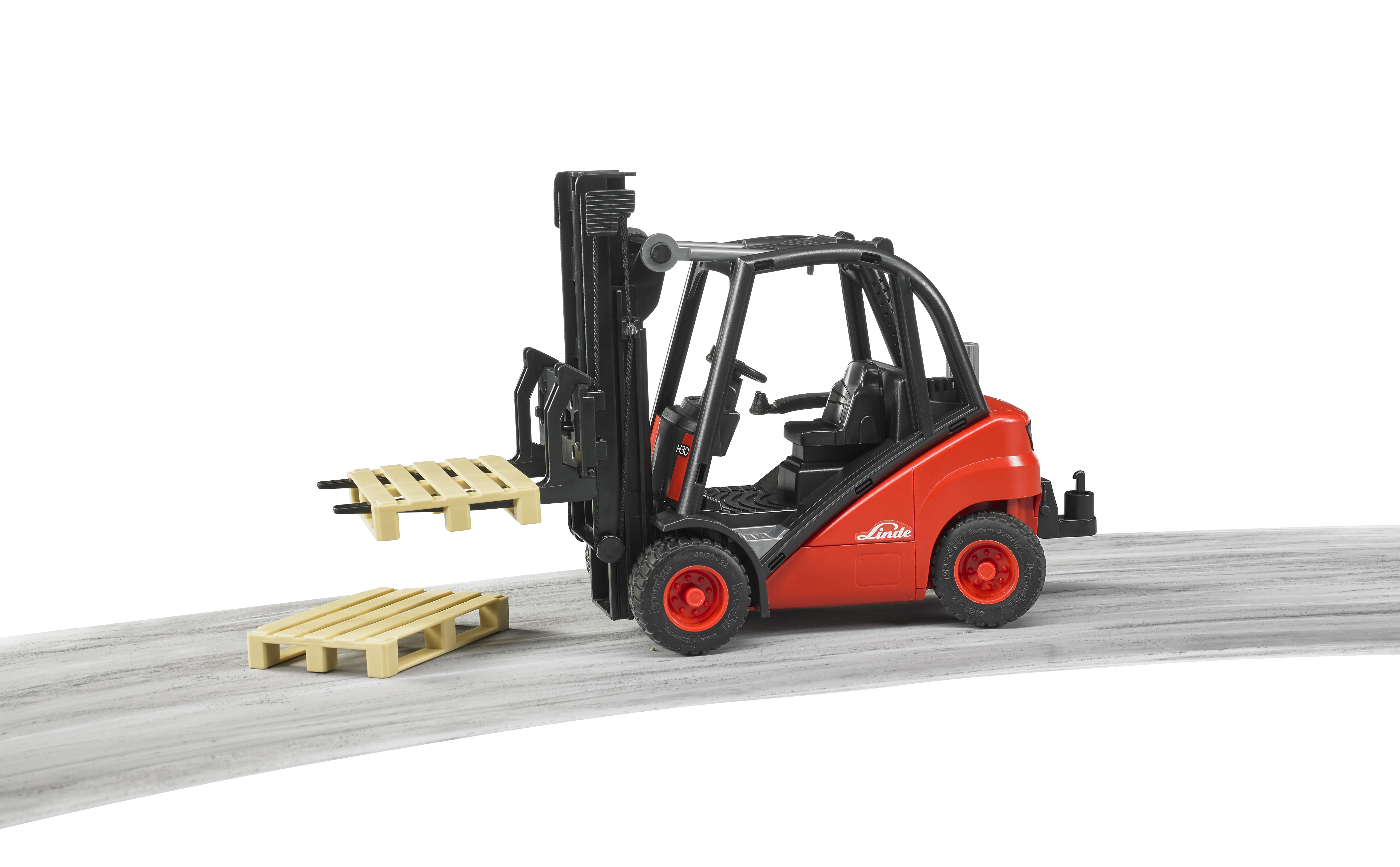Carretilla elevadora H30D Linde con acoplamiento de remolque