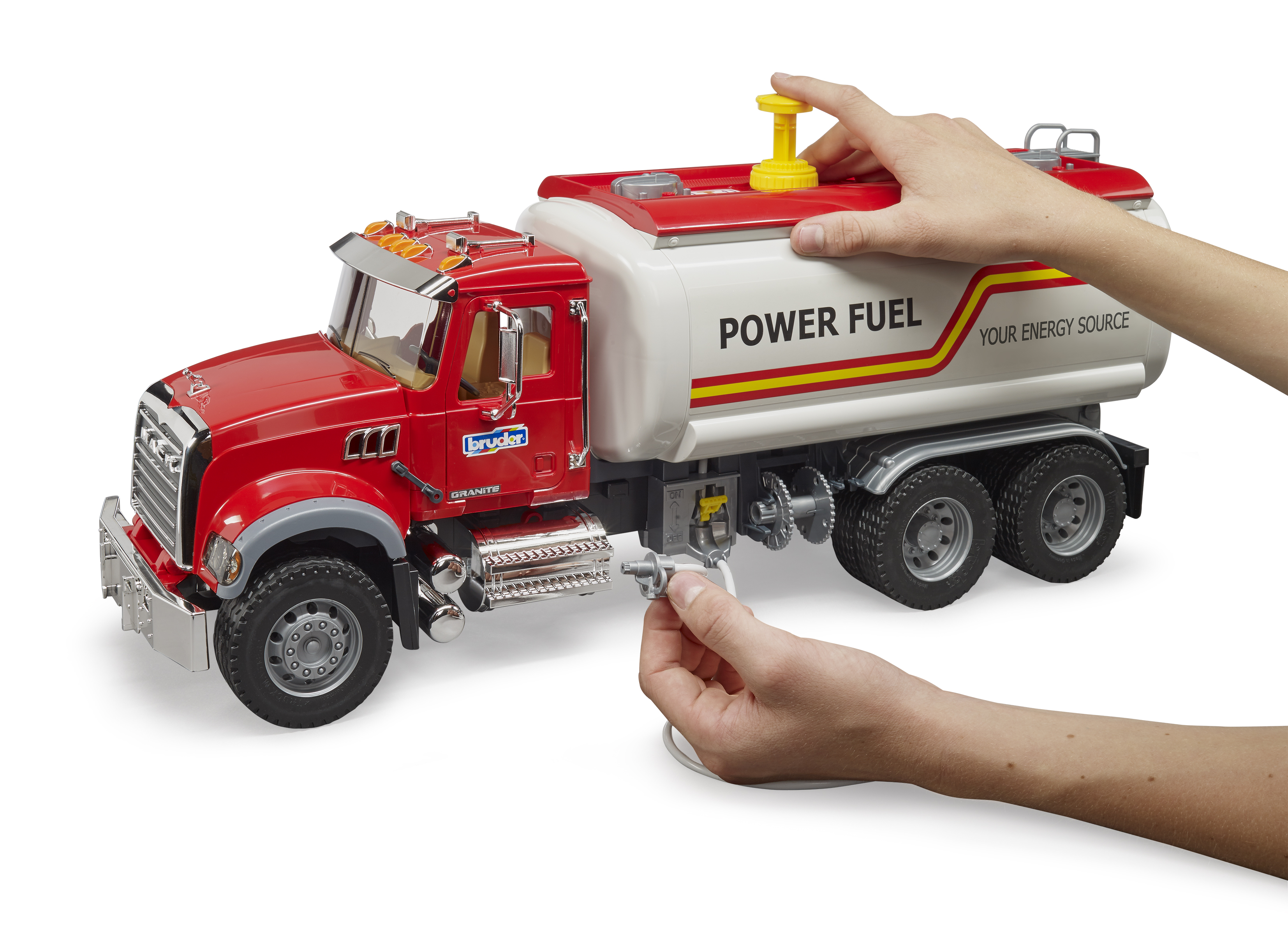 Camion-citerne MACK Granite