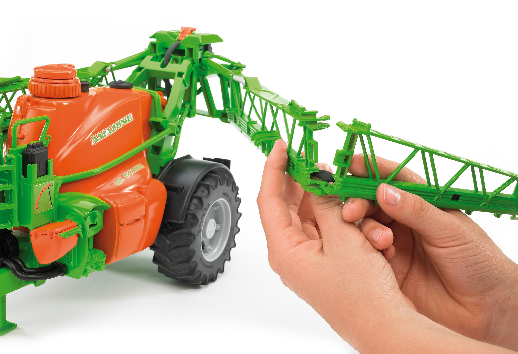 Amazone UX 5200 trailed field sprayer Amazone UX 5200 trailed field sprayer