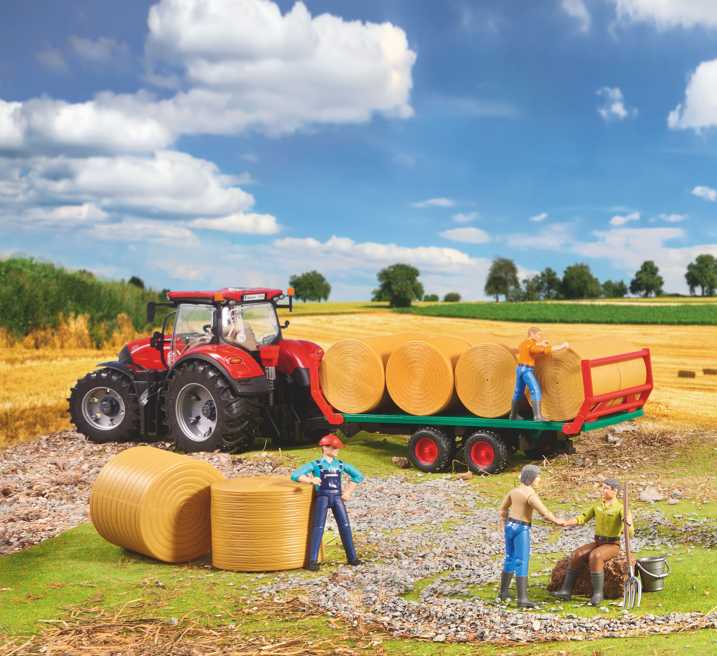 Bale transport trailer with 8 round bales