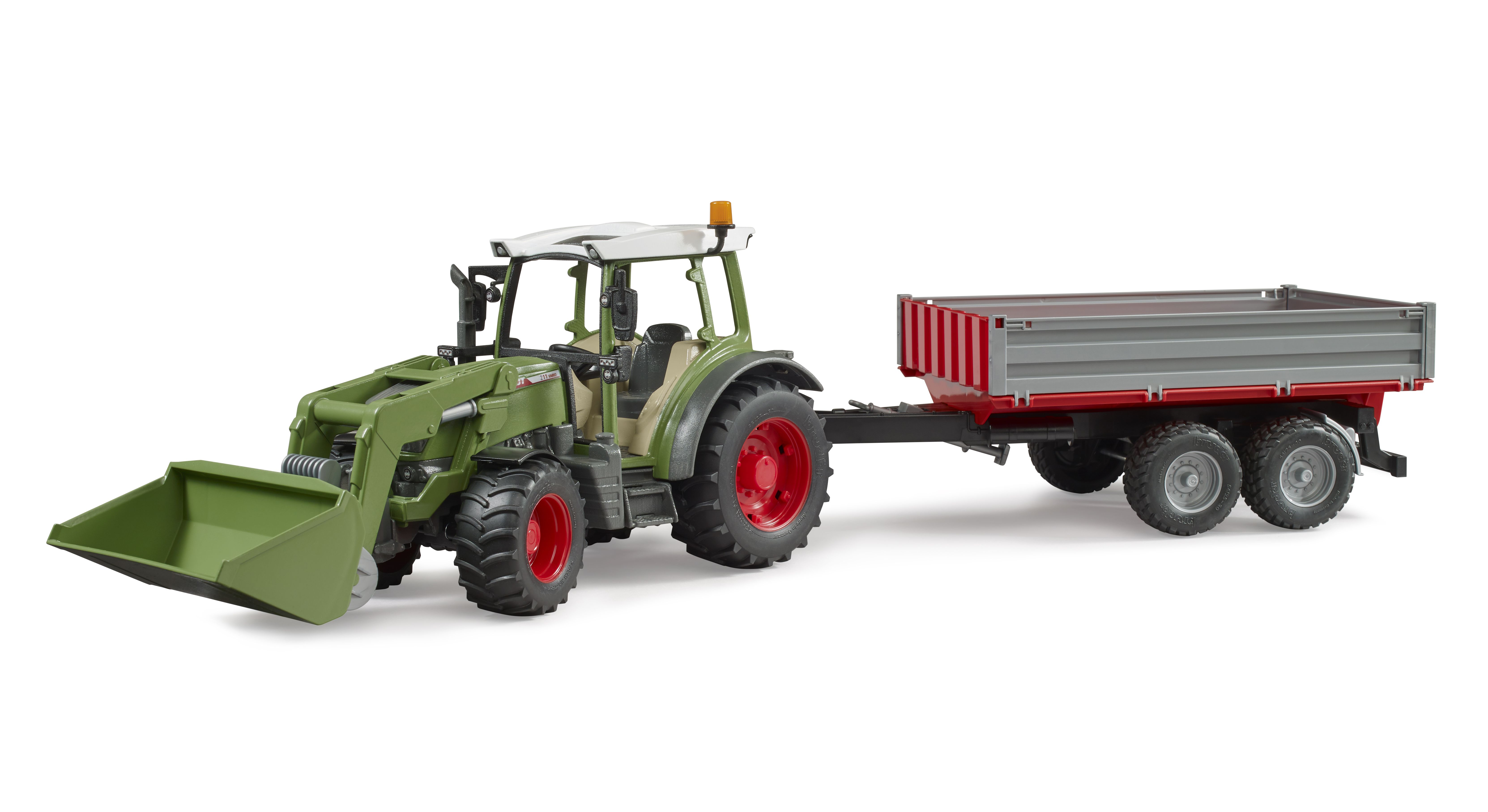 Fendt Vario 211 con cargador y remolque Fendt Vario 211 con cargador y remolque