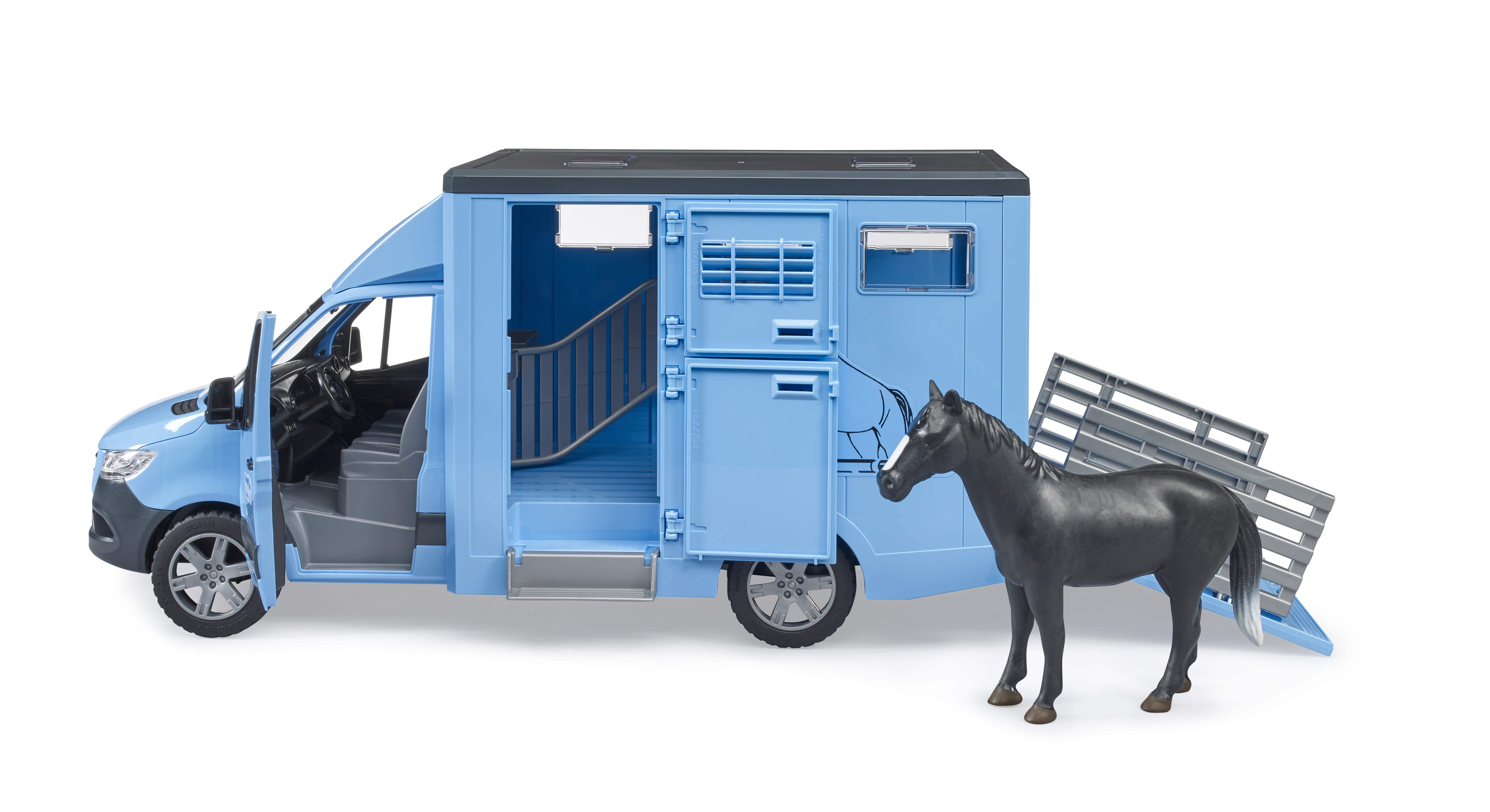 Camion Bétaillère Mercedes Benz Sprinter avec un cheval Camion Bétaillère Mercedes Benz Sprinter avec un cheval