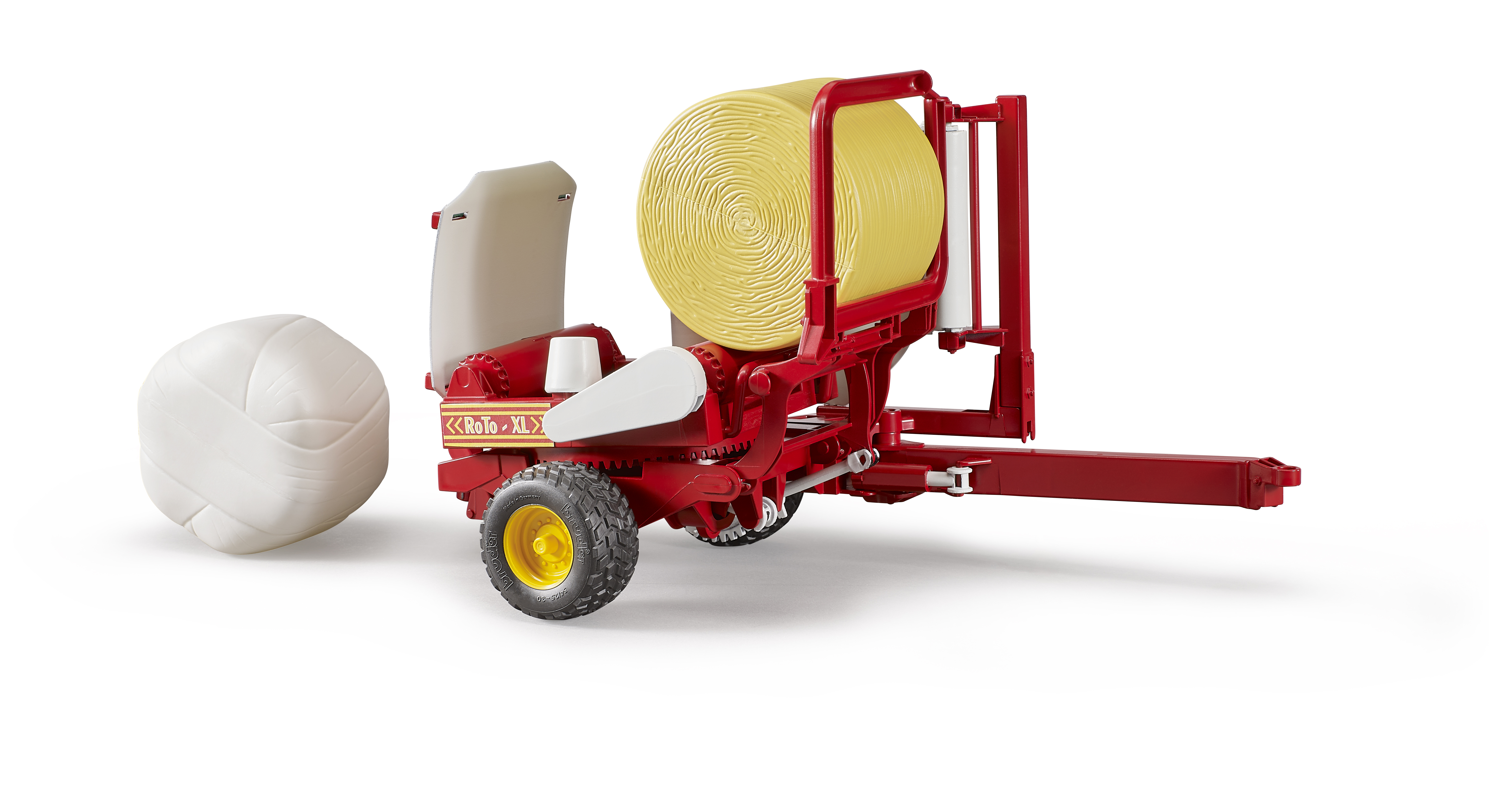 Bale wrapper with round bales Bale wrapper with round bales