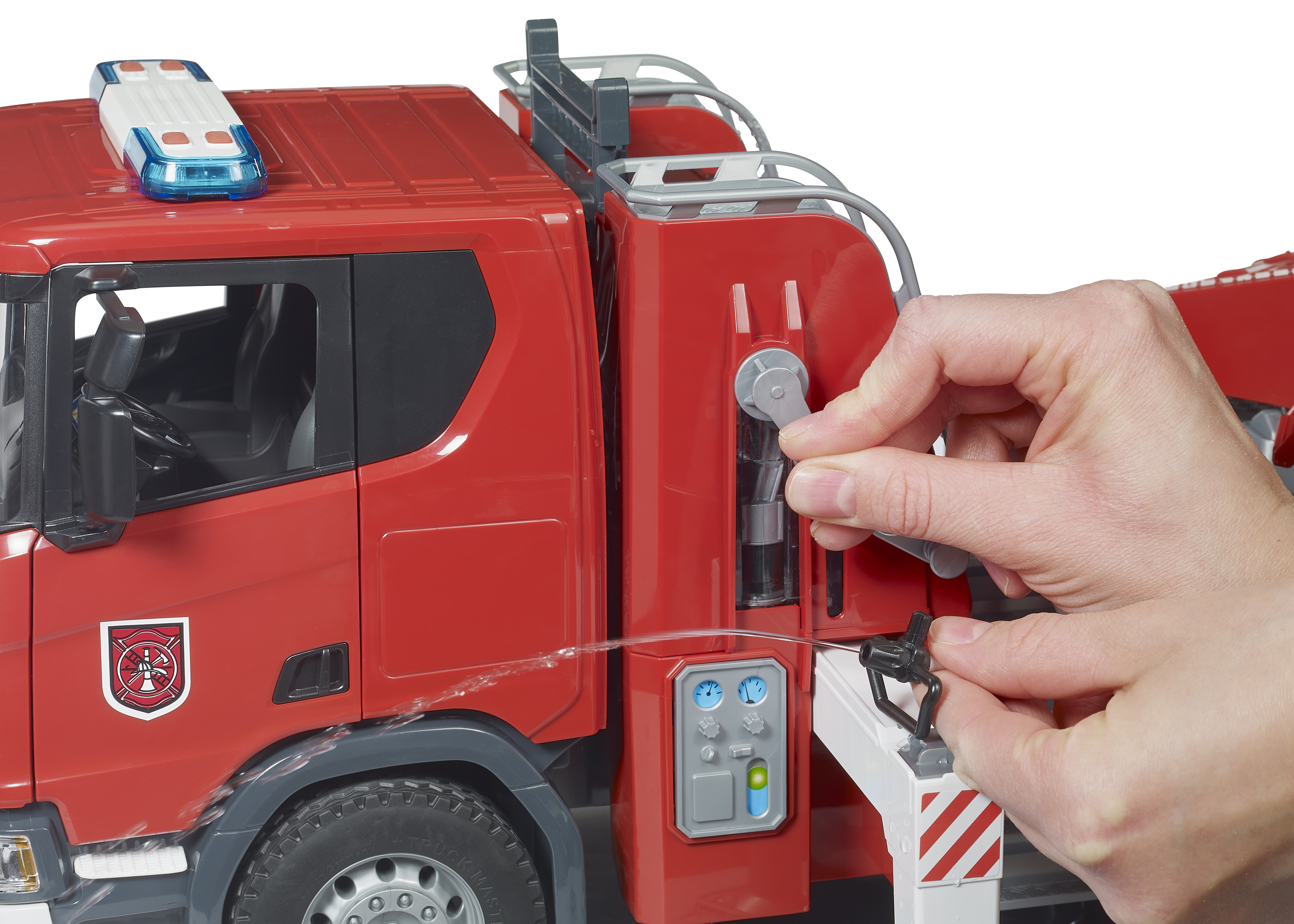 Camión de bomberos Scania Super 560R con escalera giratoria,  bomba de agua y módulo de luces y sonido