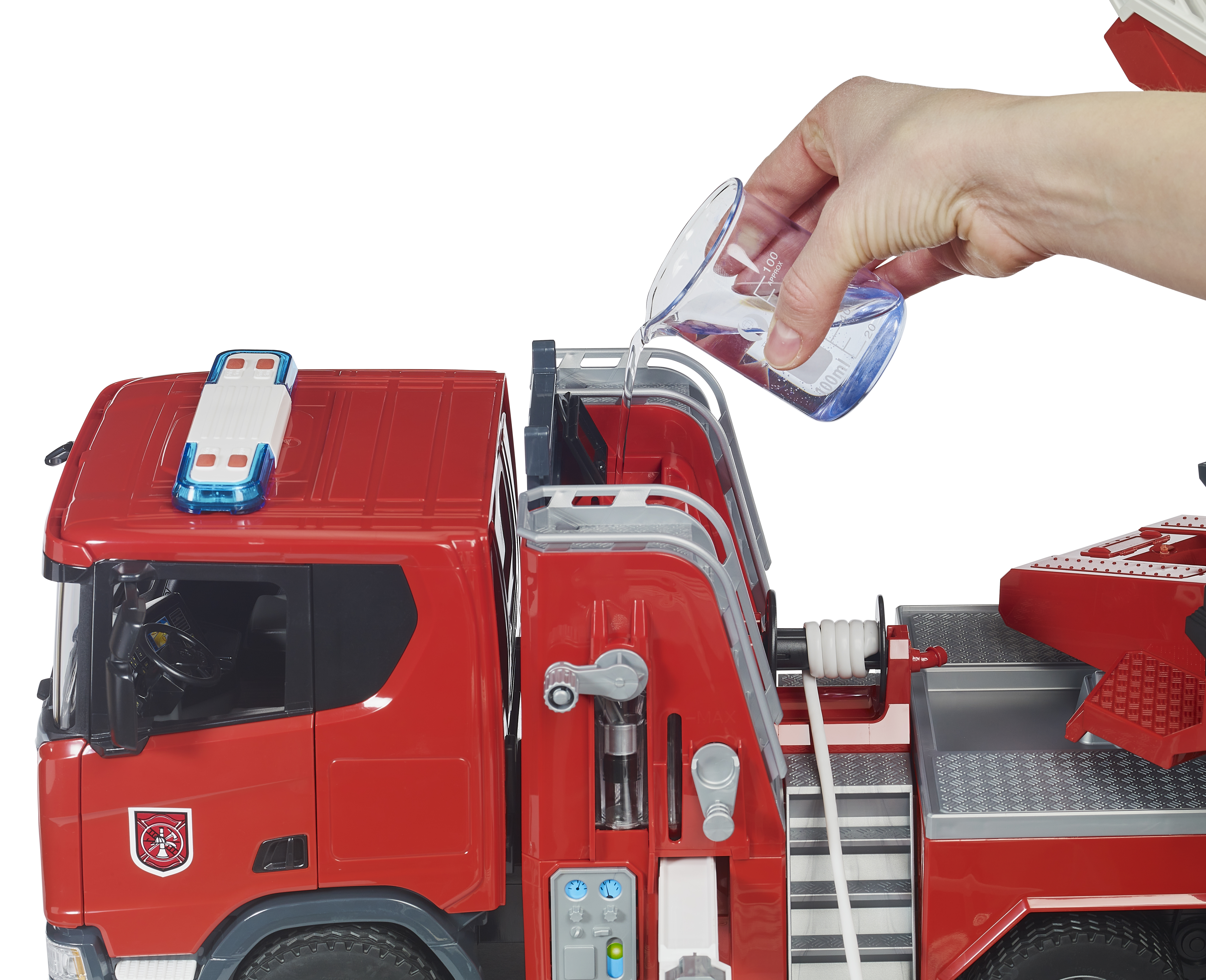 Camión de bomberos Scania Super 560R con escalera giratoria,  bomba de agua y módulo de luces y sonido