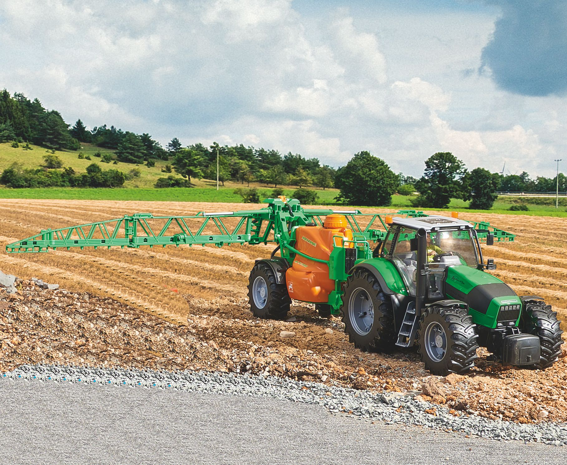 Amazone UX 5200 trailed field sprayer Amazone UX 5200 trailed field sprayer